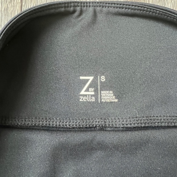 Z by Zella Black 7/8 leggings with panels at bottom of legs. Women’s Small - Picture 4 of 9